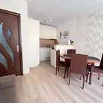 Okolchitsa - Stylish And Cozy Lägenhet Varna