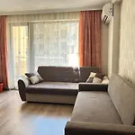 Lägenhet Okolchitsa - Stylish And Cozy Varna