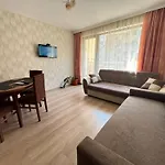 Okolchitsa - Stylish And Cozy Lägenhet