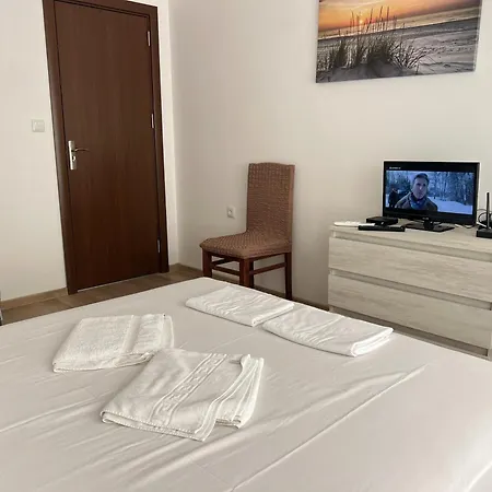 Okolchitsa - Stylish And Cozy * ヴァルナ