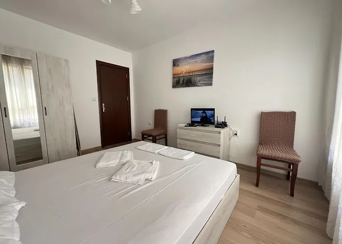 アパート Okolchitsa - Stylish And Cozy ヴァルナ