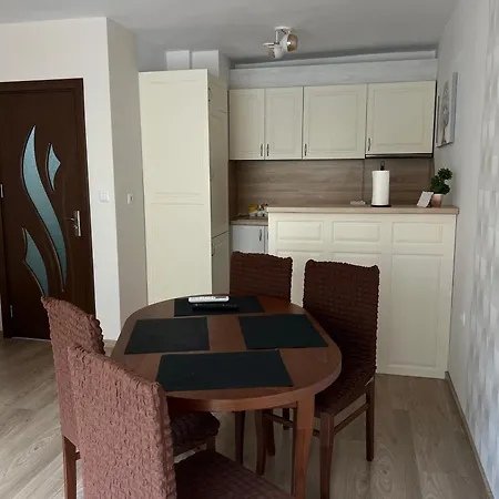 Apartment Okolchitsa - Stylish And Cozy *