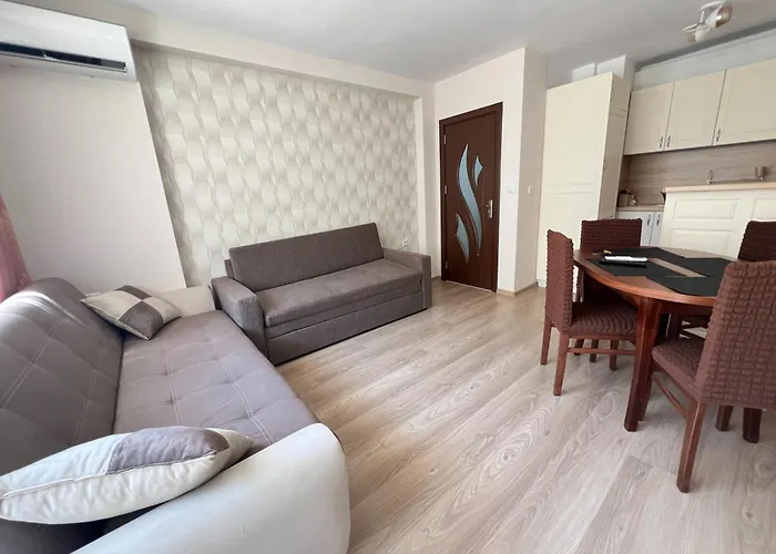 Okolchitsa - Stylish And Cozy * Varna