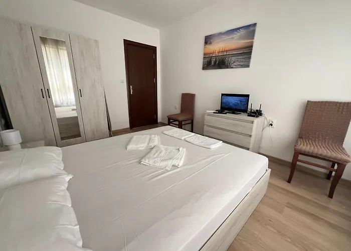 Okolchitsa - Stylish And Cozy Apartment *