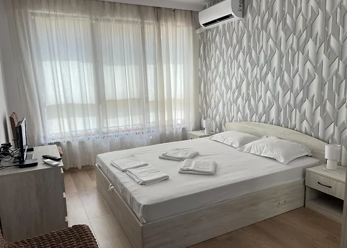 Apartment Okolchitsa - Stylish And Cozy