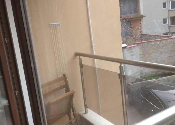 Apartment Okolchitsa - Stylish And Cozy Warna